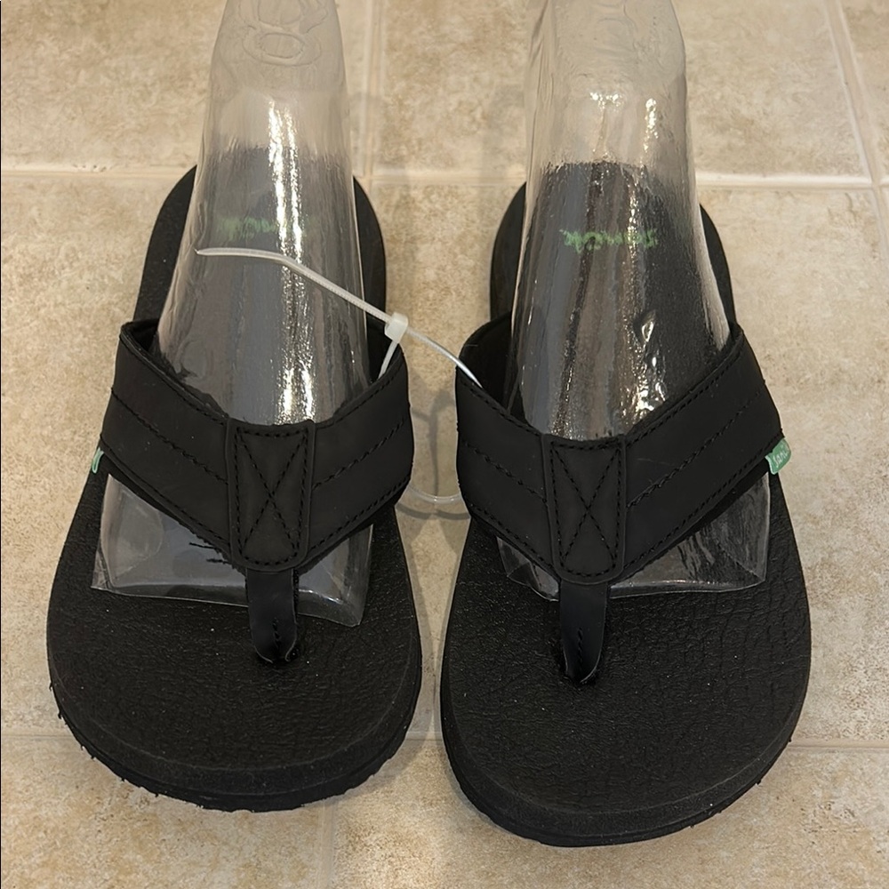 SANUK NWOT Men’s Beer Cozy 2 Flip Flops size 7